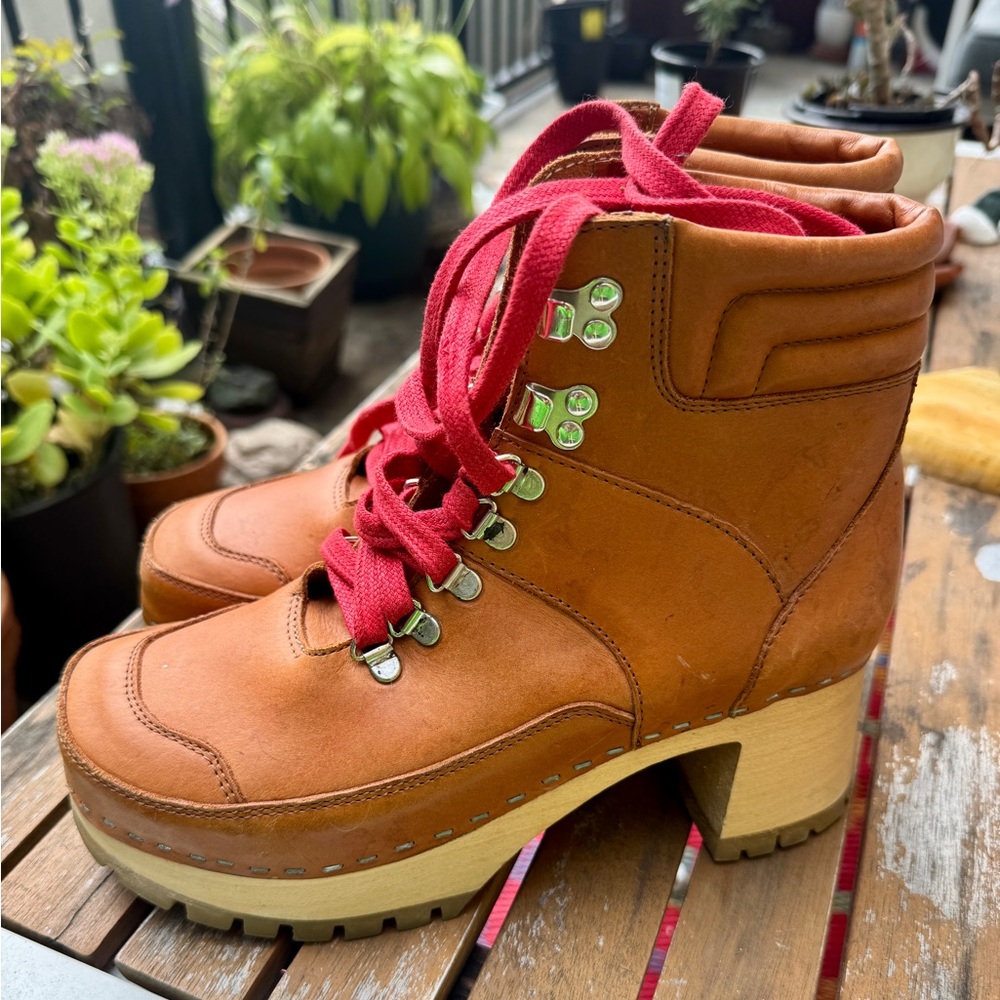 Swedish Hasbeens hiking boot clog 39